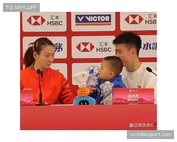 黄雅琼训练间喝水都像是在配戏，这日子真不是一般人能过的！